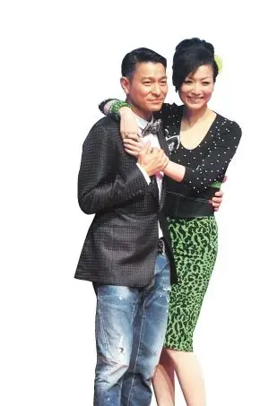 刘德华和郑秀文昨日在香港为《盲探》做宣传.