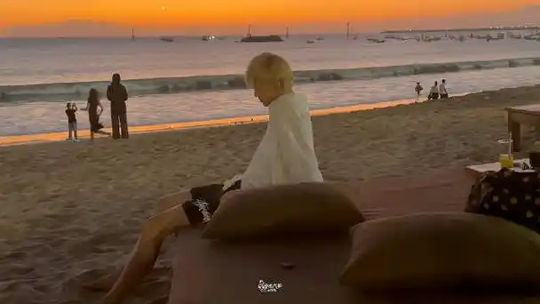 也许你要恋爱了#海边落日92@theo-朱正廷玻璃汽水珠珠糖的微博视频