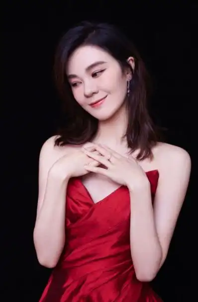 超女出场费曝光郁可唯180万排第四张含韵却只有100万