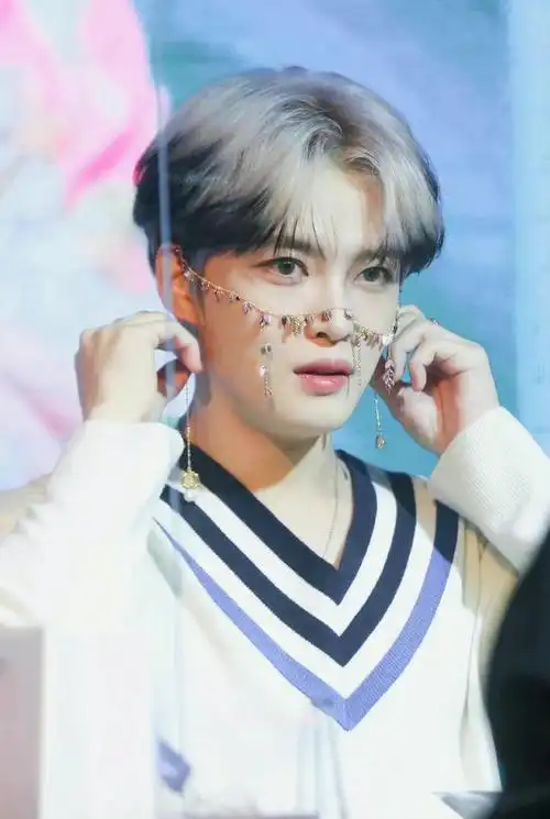 36岁金在中登顶2022年韩国音乐人富豪榜,网友:真是有钱又有颜