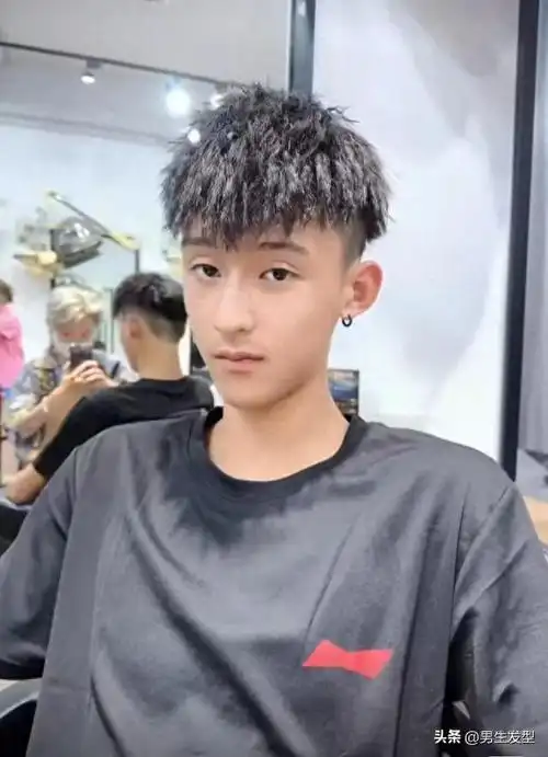 这3款干净帅气,剪完很清爽|发型|两边|头发_新浪新闻