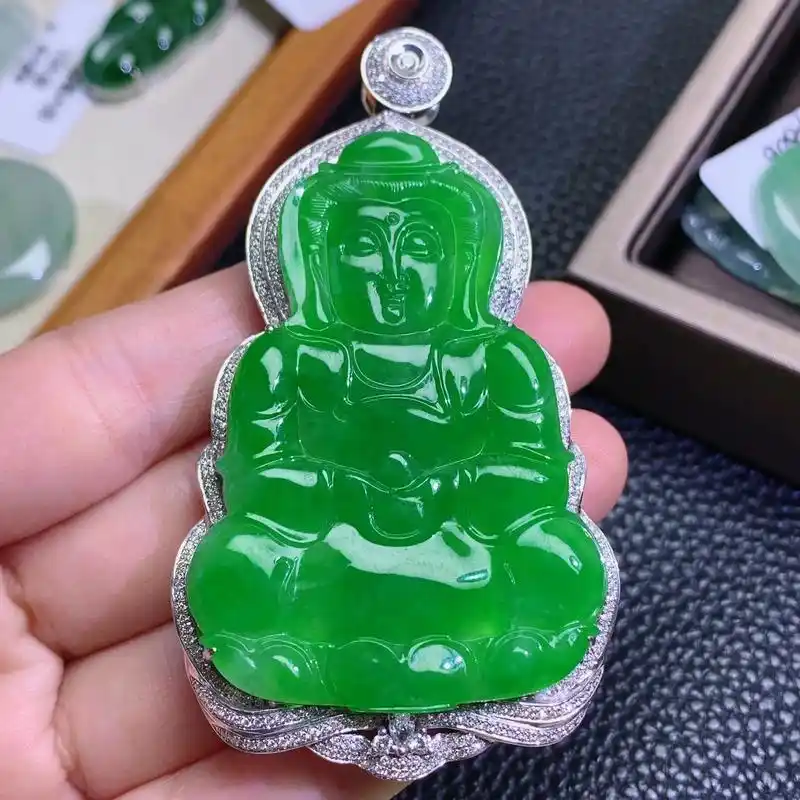 天然缅甸a货翡翠.点击头像进入播播间抢购啦#翡翠 #上热门 - 抖音