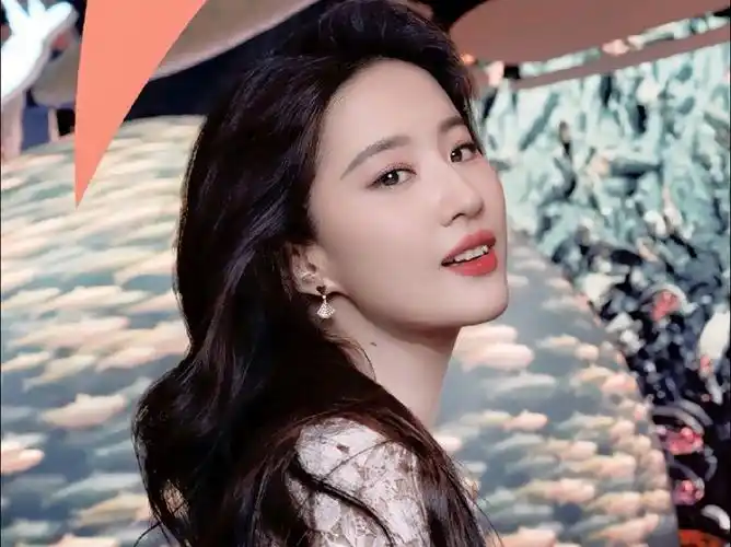 国际广告中还有顶奢广告,真的太美太美!【刘亦菲】阿布扎比