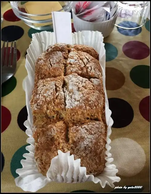 烤制好的新鲜面包