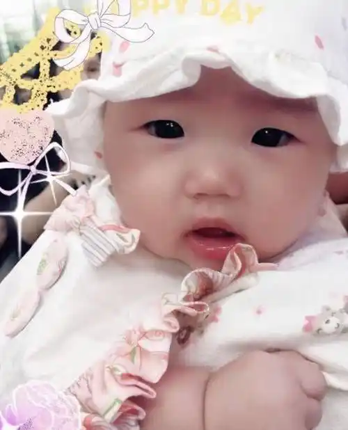 原创原创51岁伊能静晒4岁女儿照片小米粒眼睛引热议是怎么一回事儿