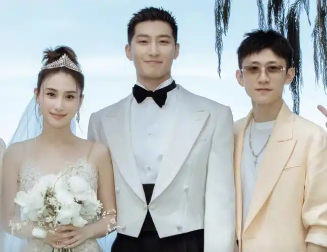 张一山|张一山参加窦骁何超莲婚礼,晒现场照并非伴郎,陈柏霖孙耀威也