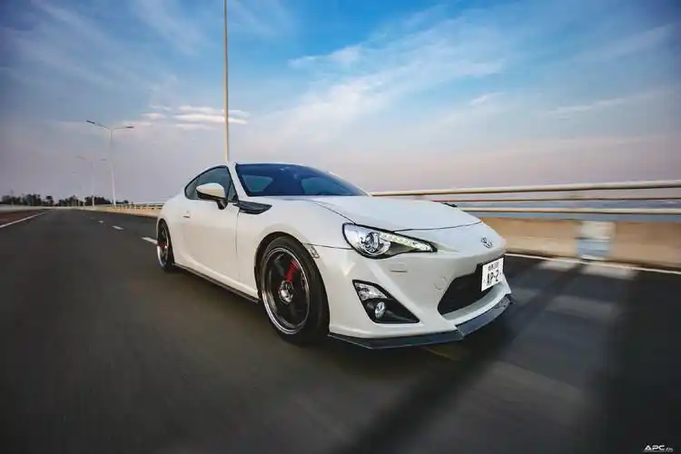 日系风格的丰田86!喜欢么