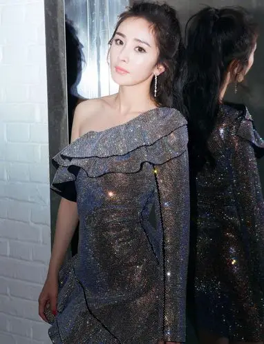 美图系列##杨幂# 亮相2017腾讯视频星光大赏@杨幂