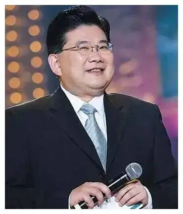 学医出身却成上海第一主持人因毒舌频被传去世金星曾大骂他贱