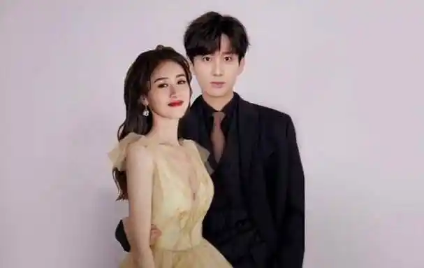 成毅袁冰妍将再次合体?粉丝晒p图回应:绝配!_俩人_网友_彭冠英