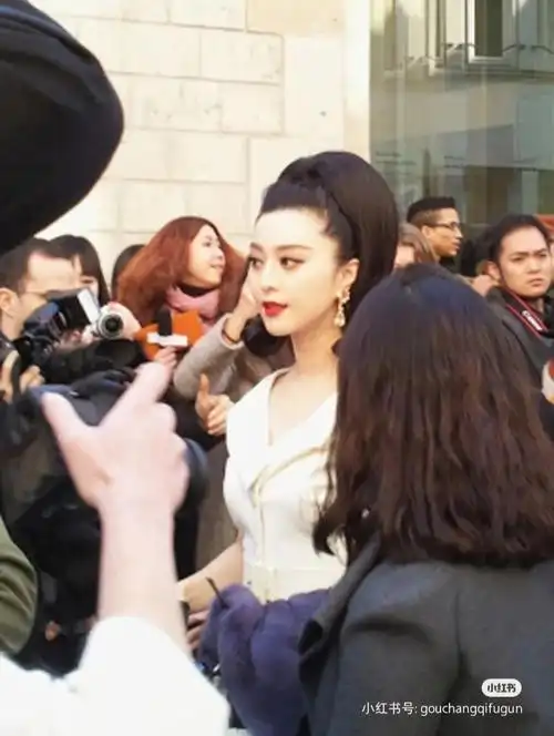 范冰冰生图合照路人拍