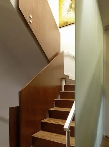 木楼梯扶手效果图