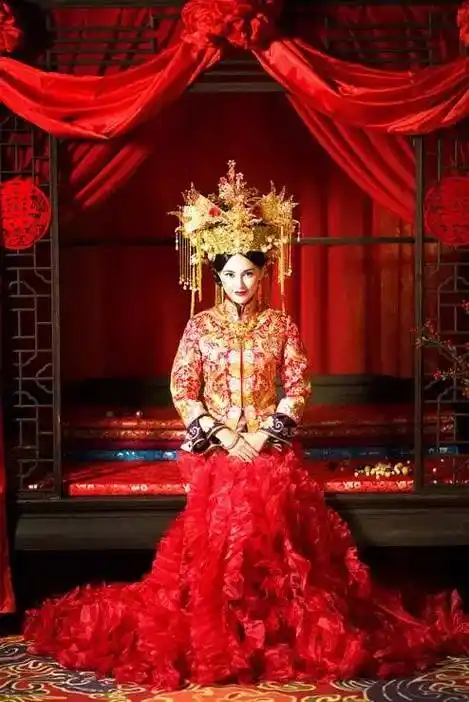 虹裳霞帔,美艳了古今中外