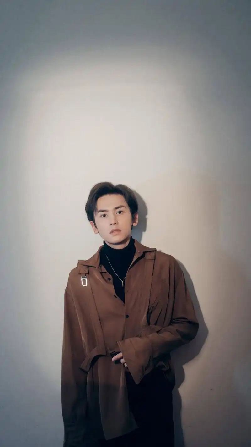 演员张哲瀚,演技好,作品精彩,来看他的帅照