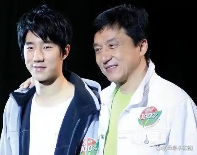 成龙70岁生日这天江湖地位人情冷暖在他身上展现得淋漓尽致