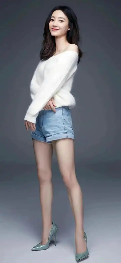 高跟鞋美女明星大长腿配小高跟性感又显腿