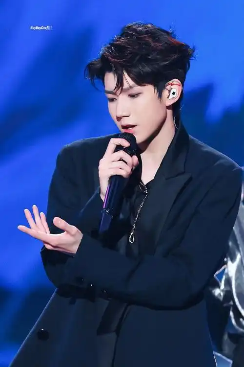 王源现场好稳##江苏卫视跨年