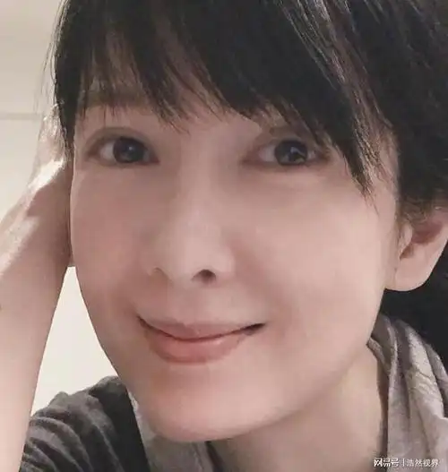 前不久无端被嘲老了周慧敏素颜近照打脸酸民