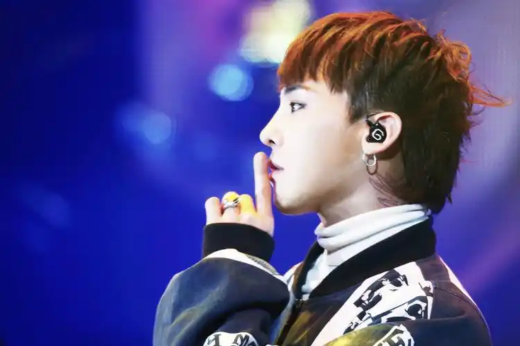 帅气权志龙桌面壁纸_帅气男神权志龙