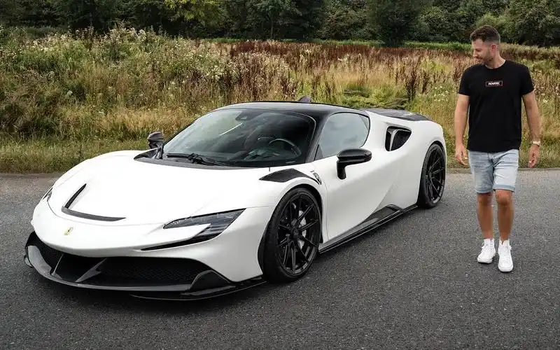 1109马力novitec法拉利sf90亚光白色 . the supercar diaries