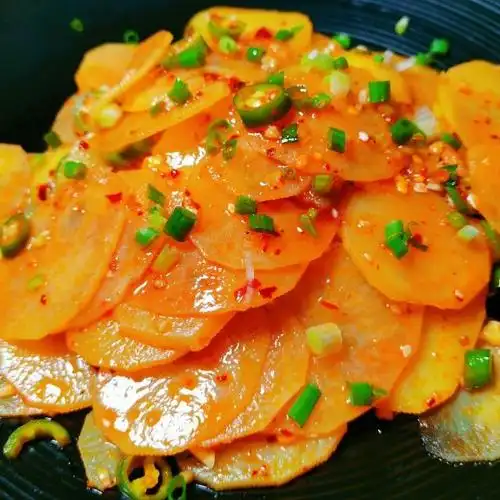 清脆爽口凉拌土豆片,开胃清爽又下饭