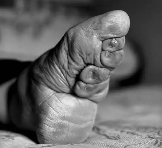 为什么古代裹脚能盛行900年?有两大原因,大多数女子不敢违背