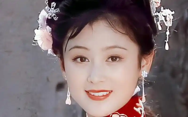 陈红17岁-48岁容貌变化,大陆第一美人,穿上古装即封神!