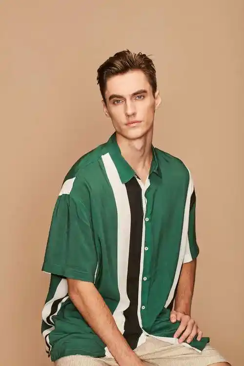 商业摄影look男模欧美收录收藏夹查看更多男模7添加表情模特资料拍摄