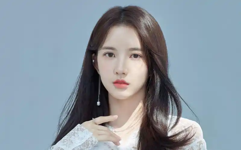 刘些宁甜美养眼壁纸48