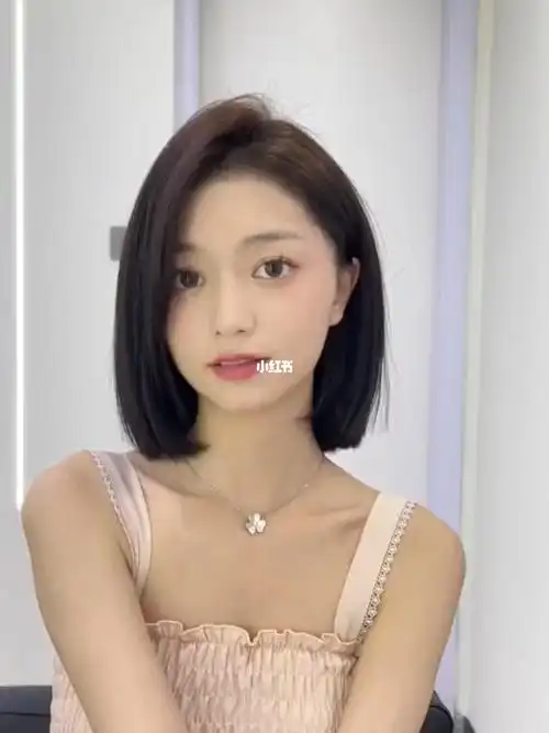 夏季必备女士小短发蓬松显脸小适合圆方脸