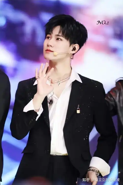 姐子们有没有张真源的神图