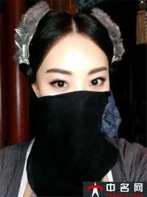 花千骨云牙饰演者孙歌璐资料图片及高清写真