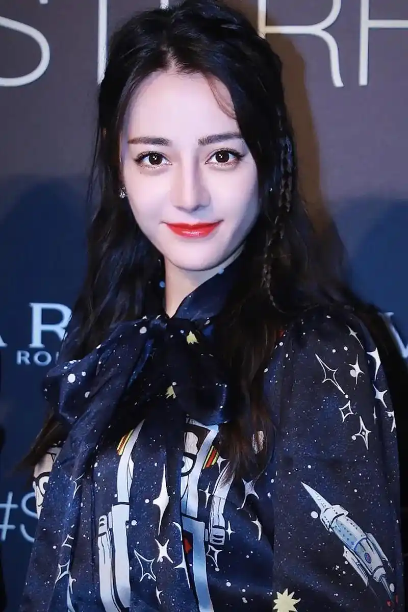 她说30岁想生几个崽的@dear-迪丽热巴 #迪丽热巴 #迪 - 抖音