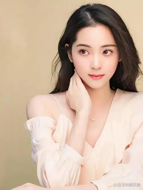 欧阳娜娜最新官宣揭晓新挑战引发粉丝热议