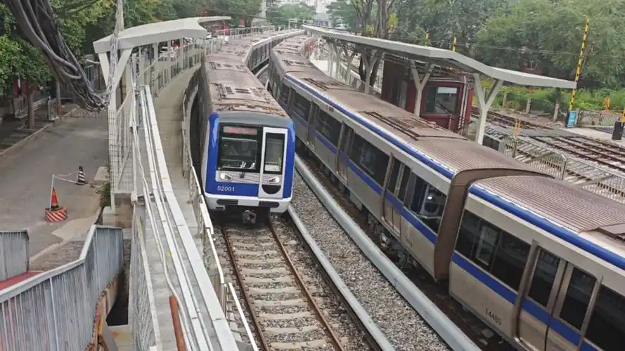 【北京地铁】2号线 02001晚高峰太平湖外环加车