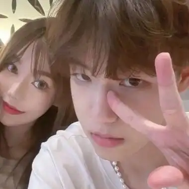 情侣头像两张配对好看一左一右情侣高清头像唯美浪漫图片大全