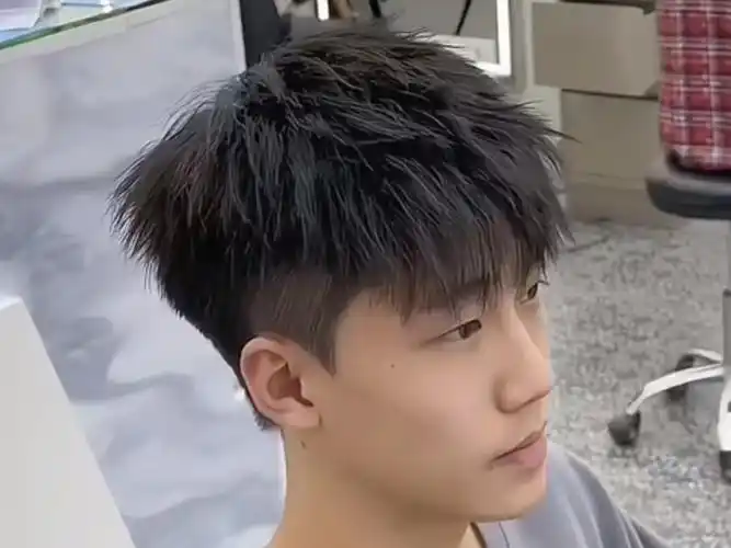 男生细软塌最适合的摩根烫发型,谁烫谁好看