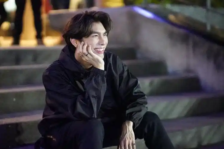 缪糕10月图第二十一弹-黑,黑衣专辑today?