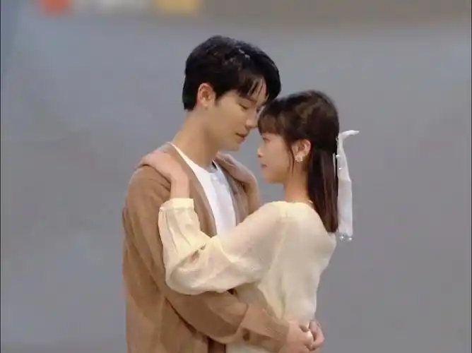 李岱昆|你的岛屿已抵达 迟野沈七:主打一个大狗狗和小猫咪既视感