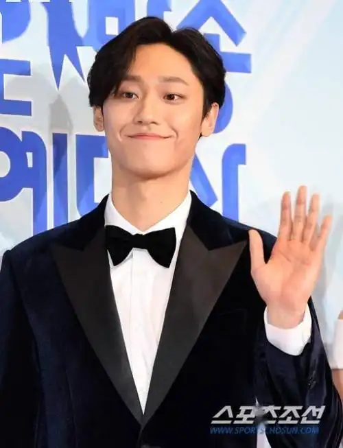 [星闻]李到晛将出演kbs新剧《五月的青春》主人公!