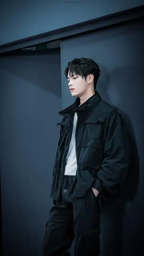 许凯| 陆思诚 | 你微笑时很美 cr. 星野菱… - 堆糖,美图壁纸兴趣社区