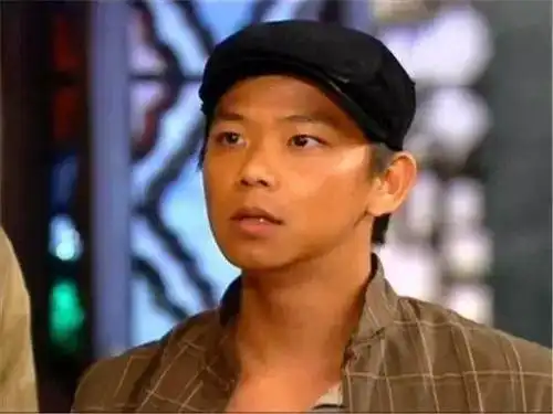 《喜剧之王》洪爷,港片小混混专业户,多年健身终成肌肉男