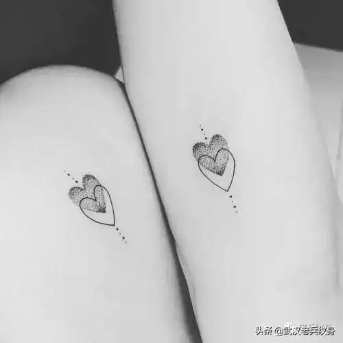 论表达爱意,我只服「情侣纹身」!