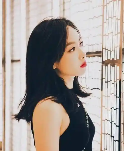 她被节目组打压了_孟佳_组合_舞台