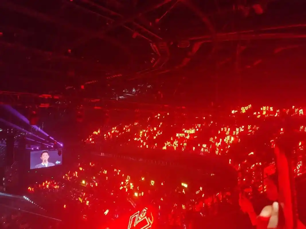 肖战 #神级现场 红海一周年依旧泪目!#小飞侠  六岁生日 - 抖音