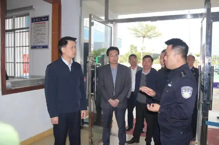 梧州市副市长市公安局局长劳高进到藤县调研禁毒整治