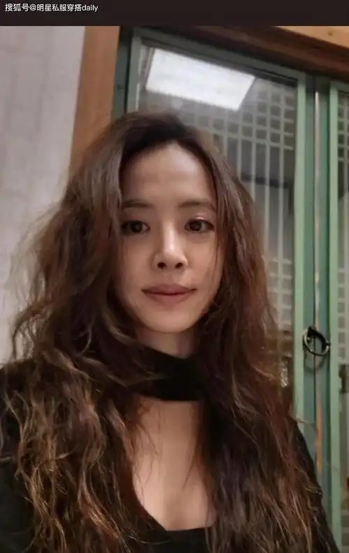 蔡依林怎么不会老紫衣现身首尔滑雪4套度假穿搭简约高级年轻