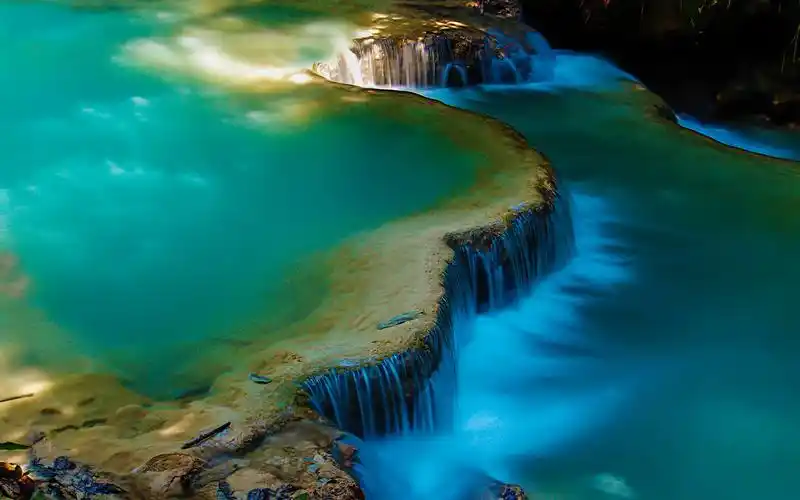 琅勃拉邦光西瀑布高清唯美风景桌面壁纸