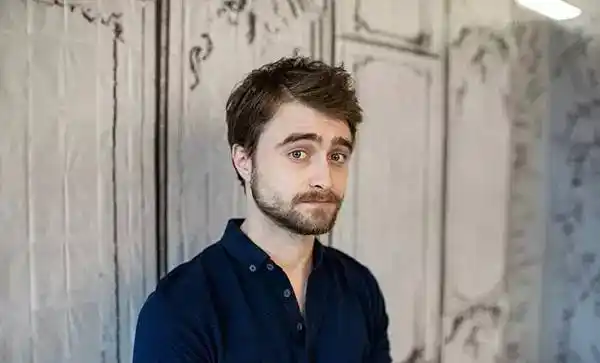 星闻神偷奶爸3登顶全球票房榜朱利安摩尔获吉冯尼影节最高奖