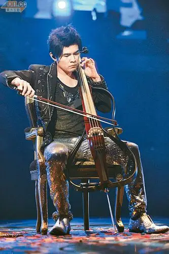 侯佩岑婚宴不请周杰伦 不请档期满的大明星(图)